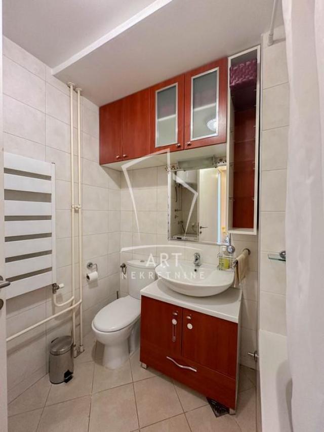Fotografija stana 23 od 26