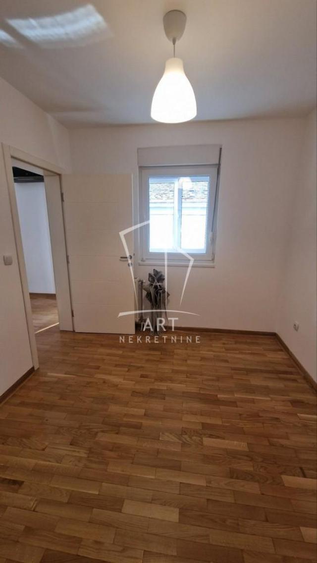 Fotografija stana 19 od 26