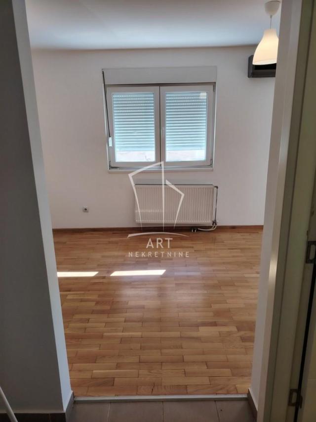 Fotografija stana 13 od 26