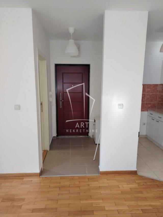 Fotografija stana 9 od 26