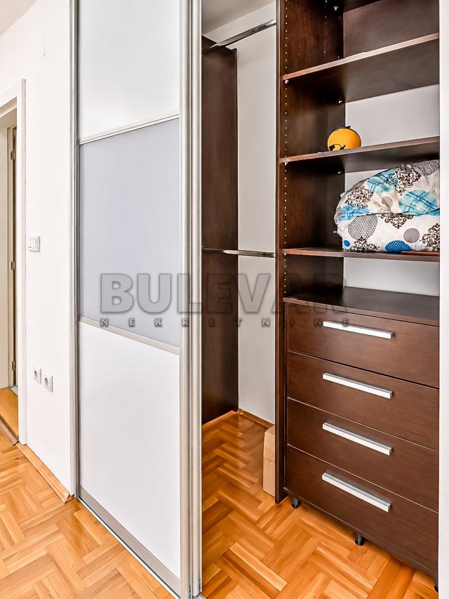 Fotografija stana 7 od 14
