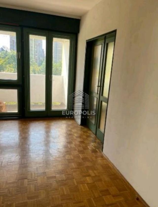 Fotografija stana 17 od 34