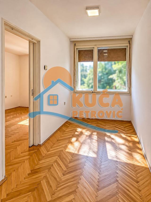 Fotografija stana 9 od 14