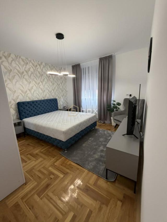 Fotografija stana 15 od 32