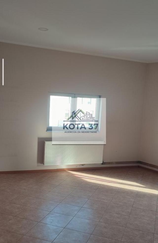 Fotografija stana 3 od 14