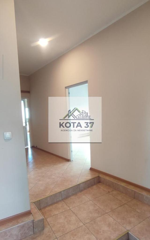 Fotografija stana 9 od 14