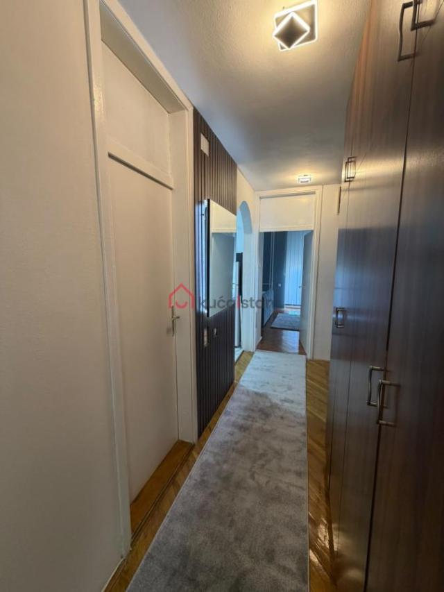 Fotografija stana 21 od 30