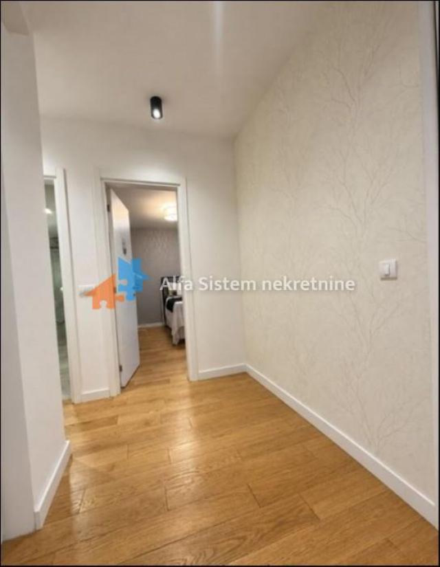 Fotografija stana 3 od 18