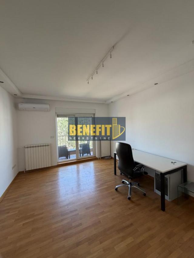 Fotografija stana 3 od 22
