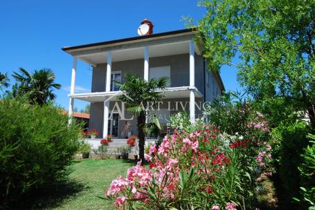 Istria, Umag, surroundings - a beautiful spacious house in an extremely quiet location