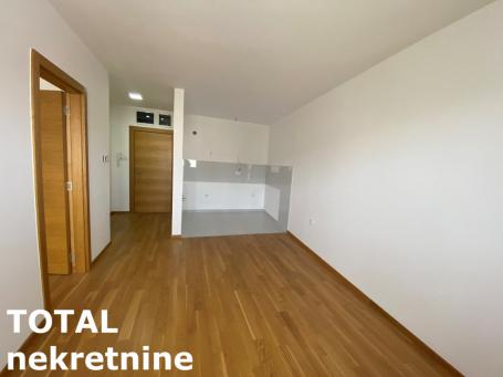 2 Dvosoban stan NOVI SAD, 133900€