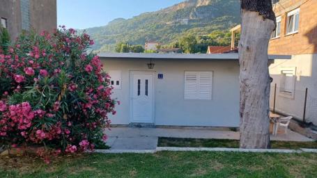 House in an excellent location in Herceg Novi is for sale