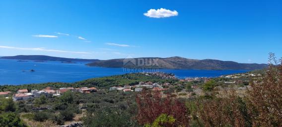 DALMACIJA, TROGIR - Građevinsko zemljište s pogledom na more 