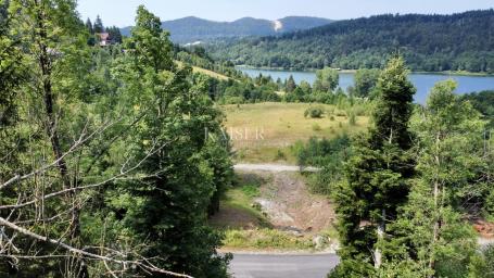 Fužine – Einzigartiges Baugrundstück mit Blick auf den See