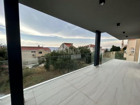 ZADAR, KOŽINO - Novogradnja na 90m od mora 