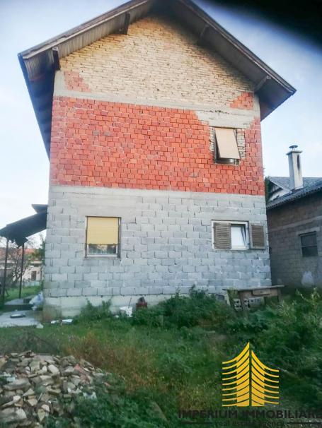 Kuća s dvorištem i voćnjakom, 1190 m2, Kupinečki Kraljevec, prodaja