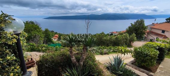 Rabac - Haus mit mehreren Wohneinheiten und Panoramablick auf das Meer, 368 m2