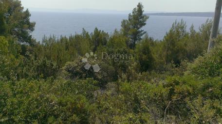 Land Hvar, 2.191m2