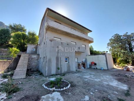 ISTRIA, LABIN, SURROUNDINGS - House on 3 floors and under renovation, 2 km from the sea