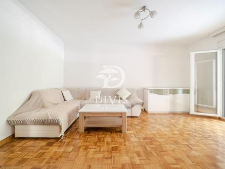 Troiposoban stan, Bežanijska kosa 84m2+terasa 26m2