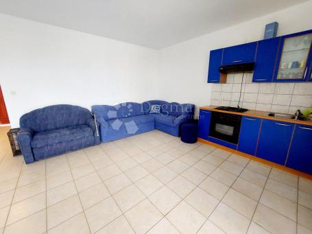 HITNA PRODAJA! APARTMAN MALINSKA, BLIZINA MORA