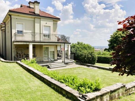 Zagreb, Gornji Stenjevec, prestižna vila 348 m2, panoramski pogled