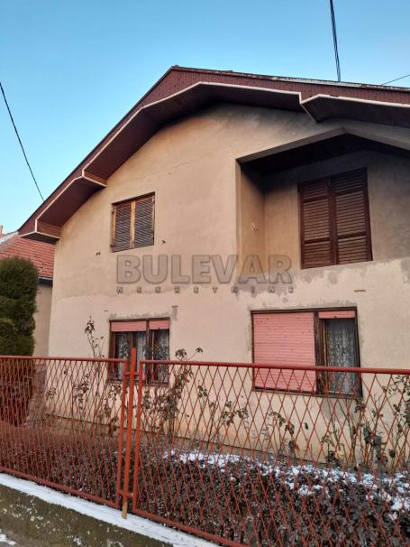 Kragujevac  85.000 € Kuća Prodaja