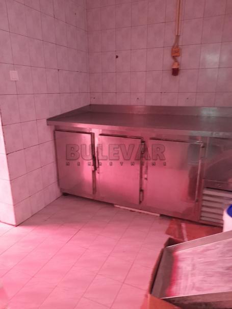 Bagremar,  stambeno poslovni objekat 300 m2