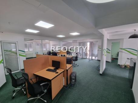 Čačak, Konjevići, Bulevar oslobodioca Čačka, 5. 0, 398m2, 2400EUR