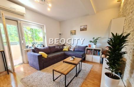 Novi Sad, Sajam, Trg 1. maja, 2. 0, 54m2, 130000EUR