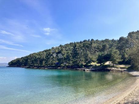 KUĆA NA ŠOLTI 200 M OD MORA, GORNJA KRUŠICA