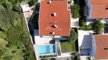 RAB ISLAND, BANJOL - House with 3 apartments + swimming pool, garden, parking, garage