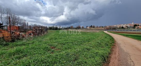 ISTRIA, BRTONIGLA - Building plot for investment, view of Brtonigla