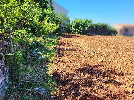 ISTRIA, NOVIGRAD - Building and agricultural land