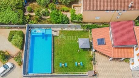 ISTRIEN, UMAG - Apartmenthaus mit Pool in Meeresnähe