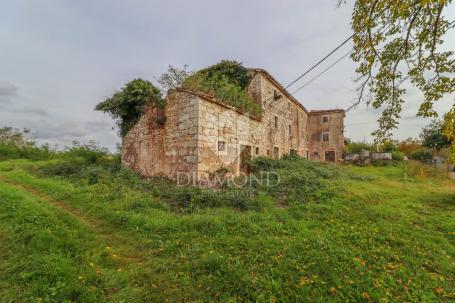 Vižinada, okolica, starina sa prostranim zemljištem