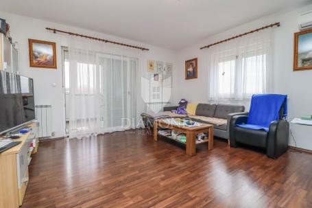 Rovinj, okolica, stan sa apartmanom na mirnoj lokaciji