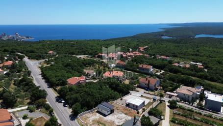 Labin, surroundings, building plot with sea view