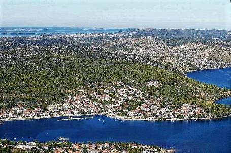 Šibenik, Bilice građevinsko zemljište drugi red do mora