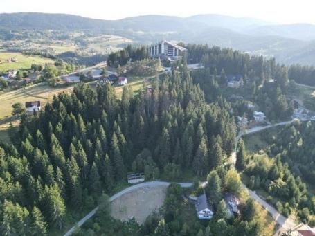 Prodaje se građevinsko zemljište 3850 m2, Zlatar, Nova Varoš