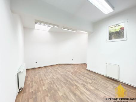 Izdavanje, Poslovni prostor, 150m2 , Kaptol