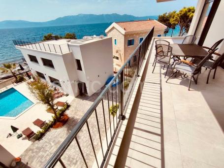 Prekrasan apartman s pogledom, Hvar