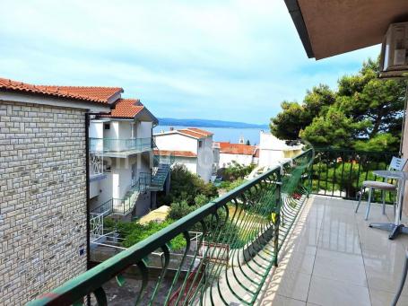 Apartmanska kuća 300m od mora, Baška Voda