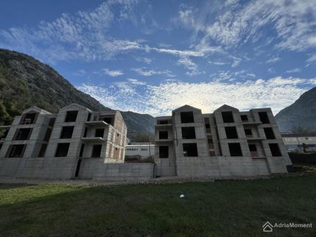 Prodaja od investitora Kotor Skaljari - od 2. 500 eura/m2