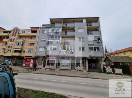 Lokal 48m2, na prometnoj ulici u Apatinu