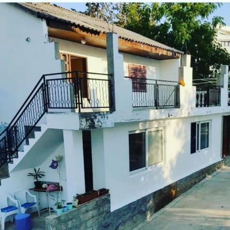 House for sale in Dobre vode, Bar