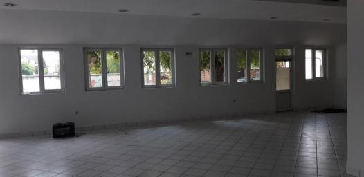 Izdavanje, Lokal, 300m2 , Altina