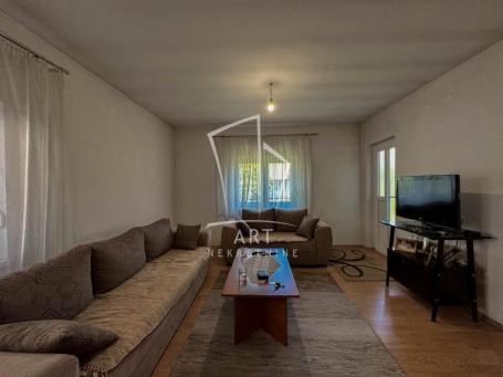 Busije, porodična kuća, 45m2+40m2+6ari ID#5738