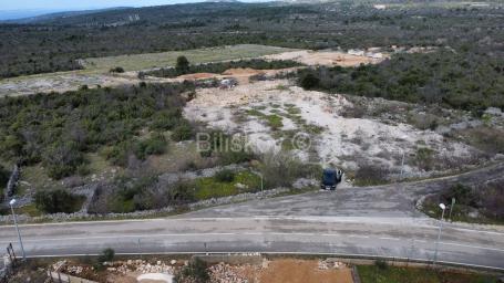 Prodaja, građevinsko zemljište u blizini Primoštena