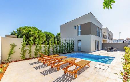 ISTRIA, PULA Modern family house 3 km from the sea!